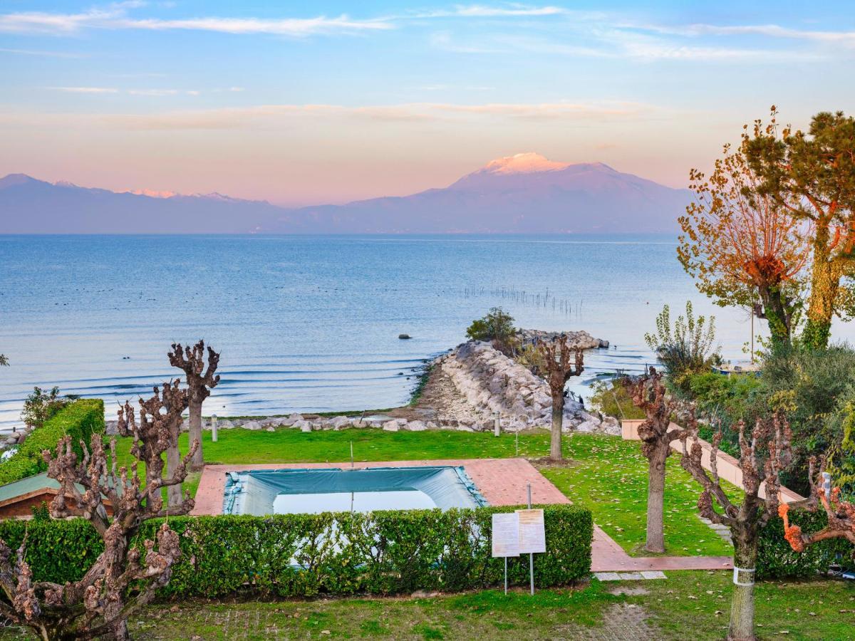Casa Lugana 19 - Monolocale Con Piscina Direttamente A Lago Sirmione Exteriér fotografie